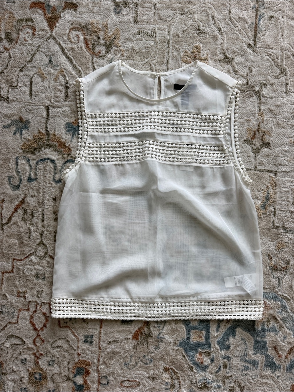 GAP White Crochet-Trim sheet Sleeveless Camisole size XS
